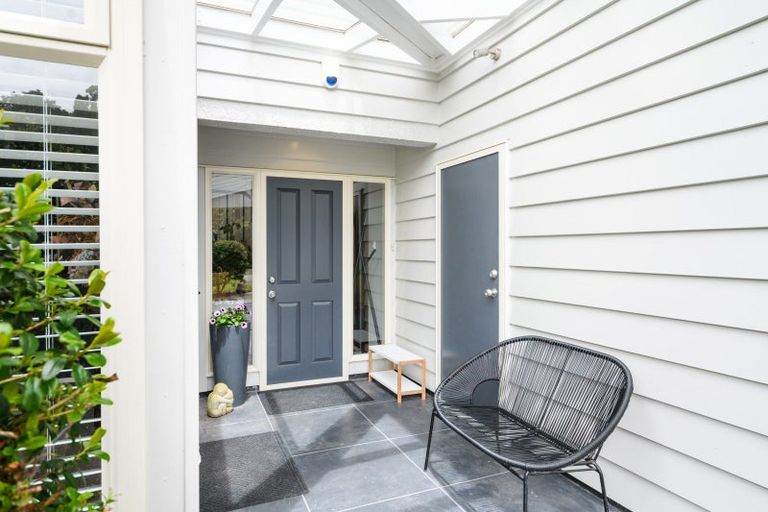 Photo of property in 10 Opawa Place, Terrace End, Palmerston North, 4410