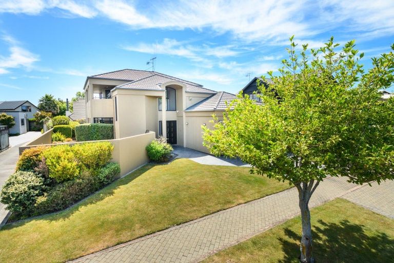 Photo of property in 6 Dougherty Place, Hokowhitu, Palmerston North, 4410