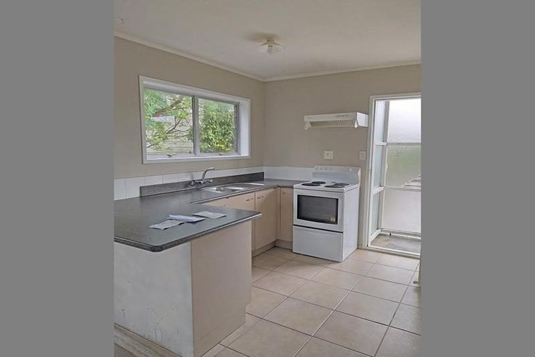 Photo of property in 466 Swanson Road, Ranui, Auckland, 0612