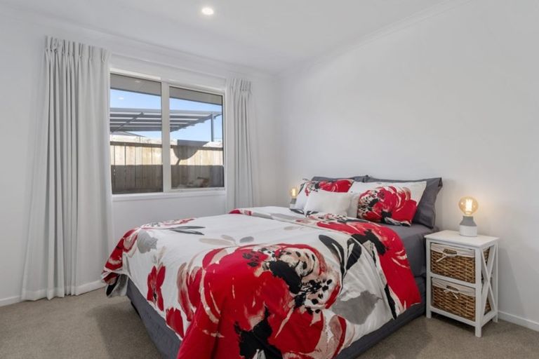 Photo of property in 6 Batty Street, Papamoa Beach, Papamoa, 3118