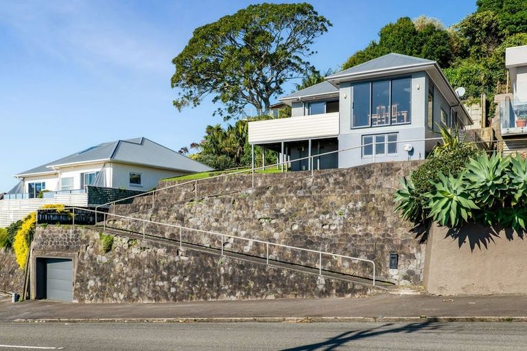 Photo of property in 5 South Road, Moturoa, New Plymouth, 4310