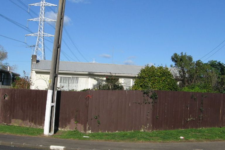 Photo of property in 8 Clayton Avenue, Otara, Auckland, 2023