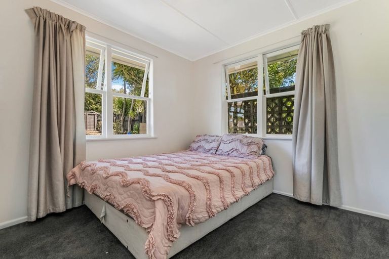 Photo of property in 50 Paewai Road, Glen Eden, Auckland, 0602