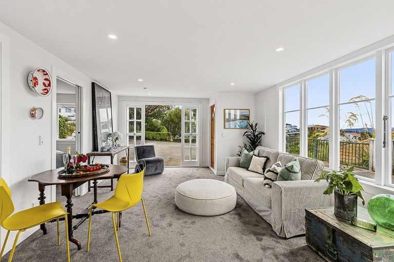 Photo of property in 39 Mills Road, Brooklyn, Wellington, 6021