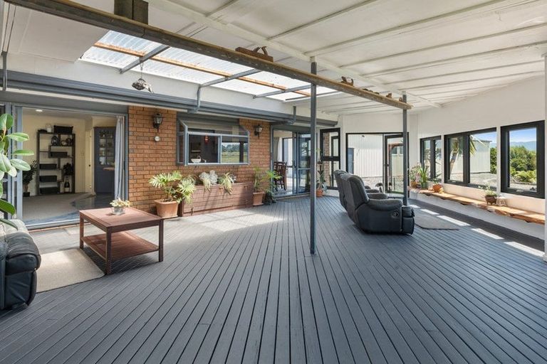 Photo of property in 28 Aongatete Road, Aongatete, Katikati, 3181