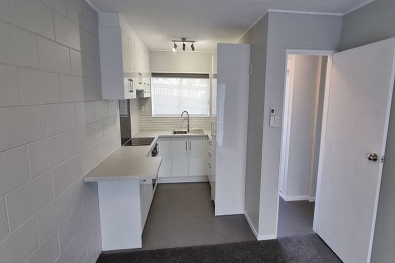 Photo of property in 5 Bay Drive, Titahi Bay, Porirua, 5022