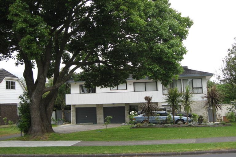 Photo of property in 36 Walter Strevens Drive, Conifer Grove, Takanini, 2112