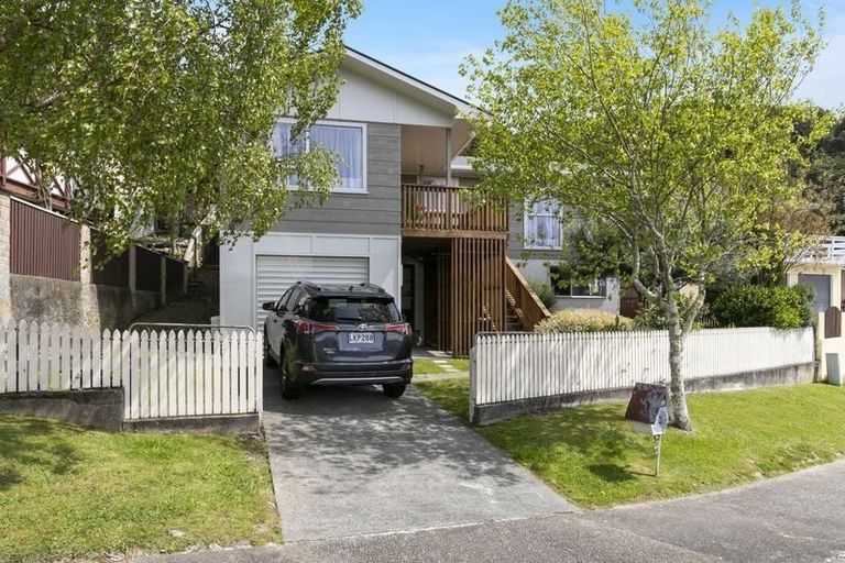 Photo of property in 6 Northcote Street, Wainuiomata, Lower Hutt, 5014