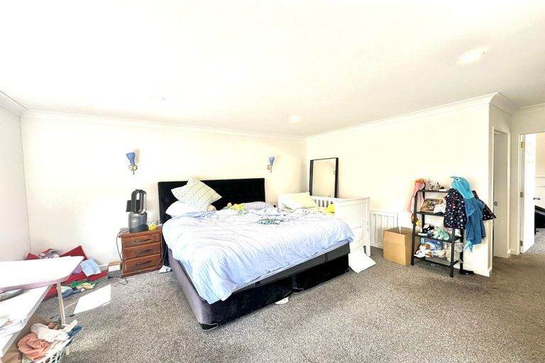 Photo of property in 89 Glendhu Road, Bayview, Auckland, 0629