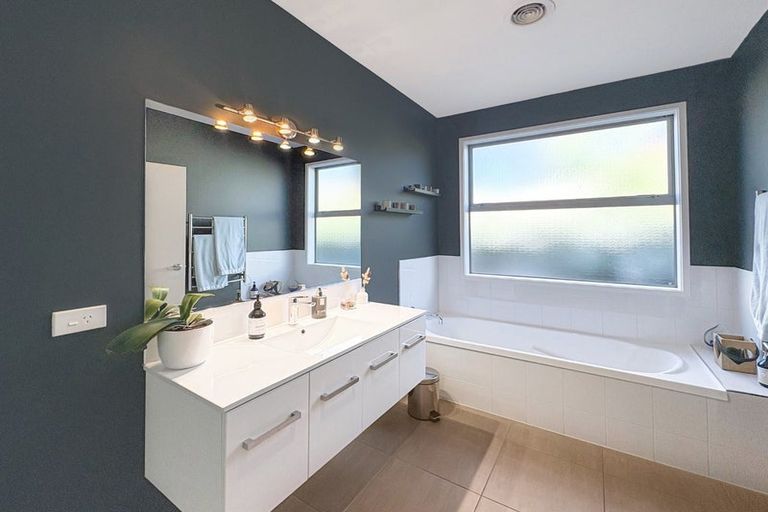 Photo of property in 34 Spurdle Street, Springvale, Whanganui, 4501