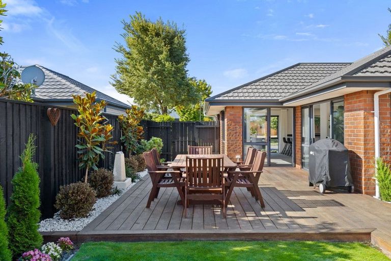 Photo of property in 35 Mounter Avenue, Northwood, Christchurch, 8051