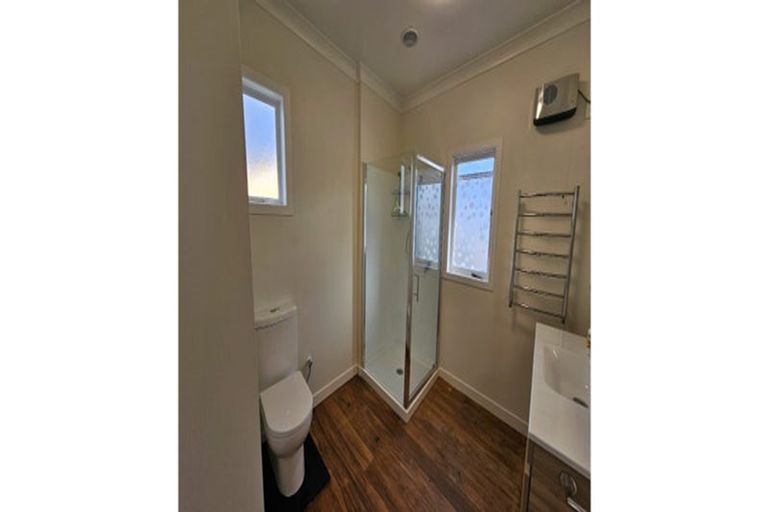Photo of property in 30 Oxford Street, Fairfield, Hamilton, 3214