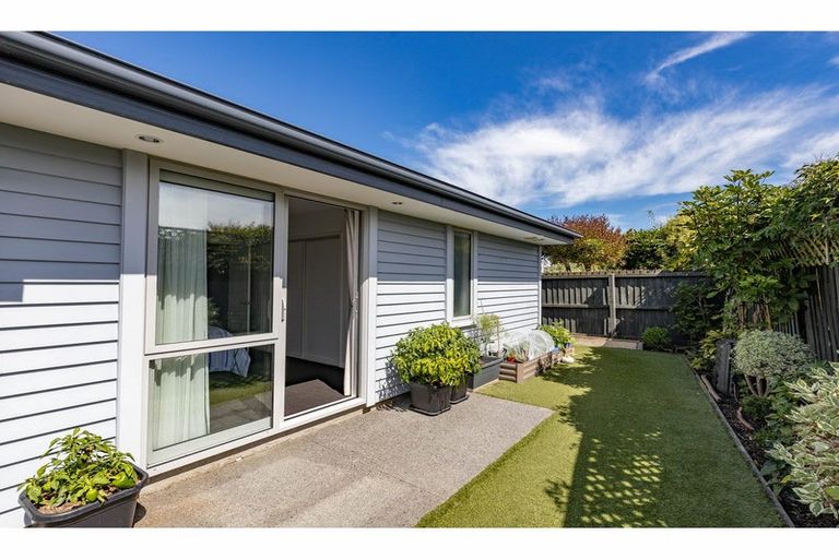 Photo of property in 32a Surfers Place, North New Brighton, Christchurch, 8083