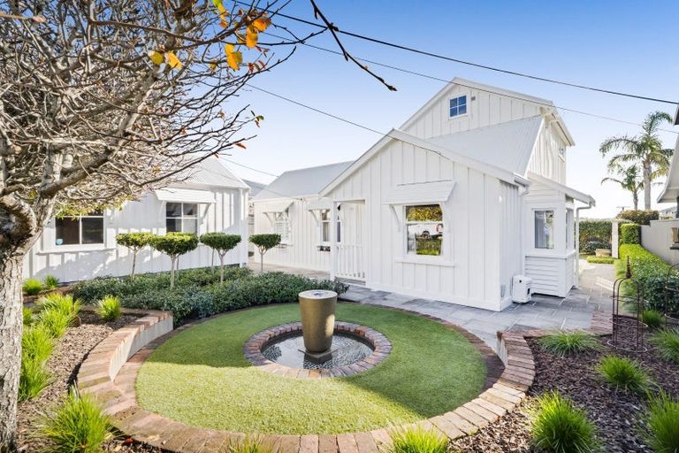 Photo of property in 89 Pendarves Street, New Plymouth, 4310