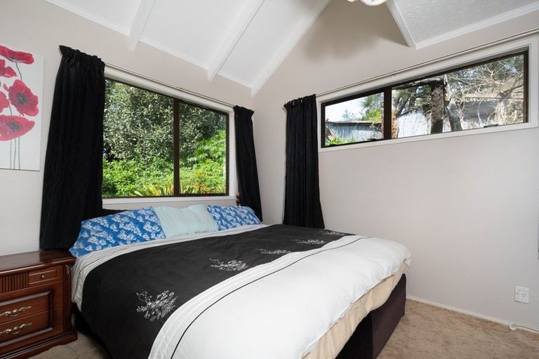 Photo of property in 82 Ross Lane, Kumeu, 0891