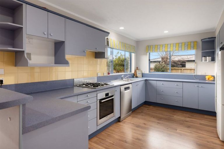 Photo of property in 14 Solway Place, Mount Maunganui, 3116