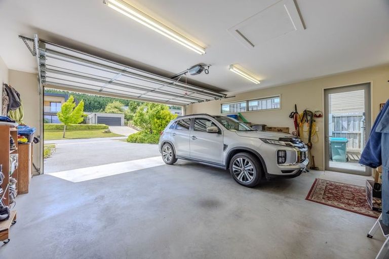 Photo of property in 5 Centre Crescent, Wanaka, 9305