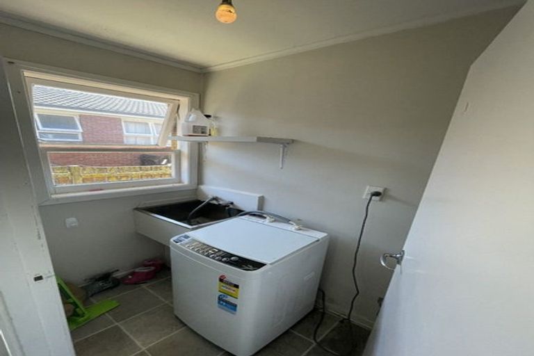 Photo of property in 2/25 Hamlin Road, Mount Wellington, Auckland, 1060