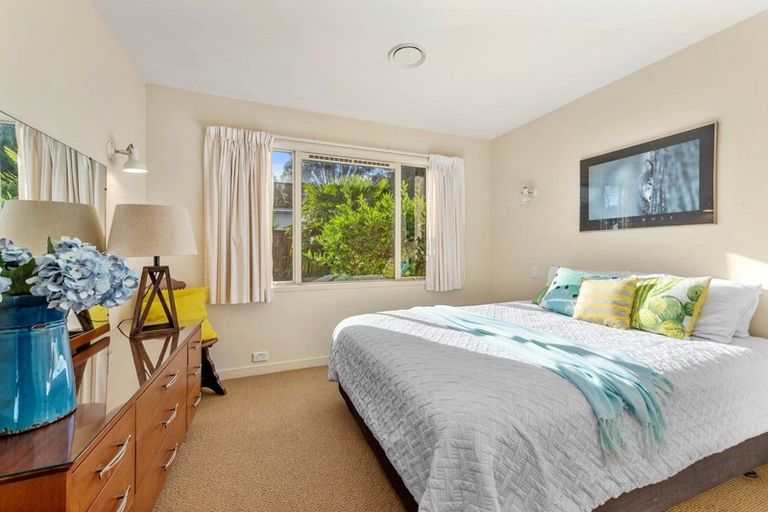 Photo of property in 52 Gemini Place, Kawaha Point, Rotorua, 3010