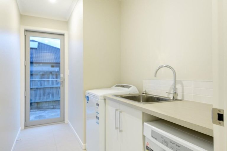 Photo of property in 7 Broadwater Close, Pyes Pa, Tauranga, 3112