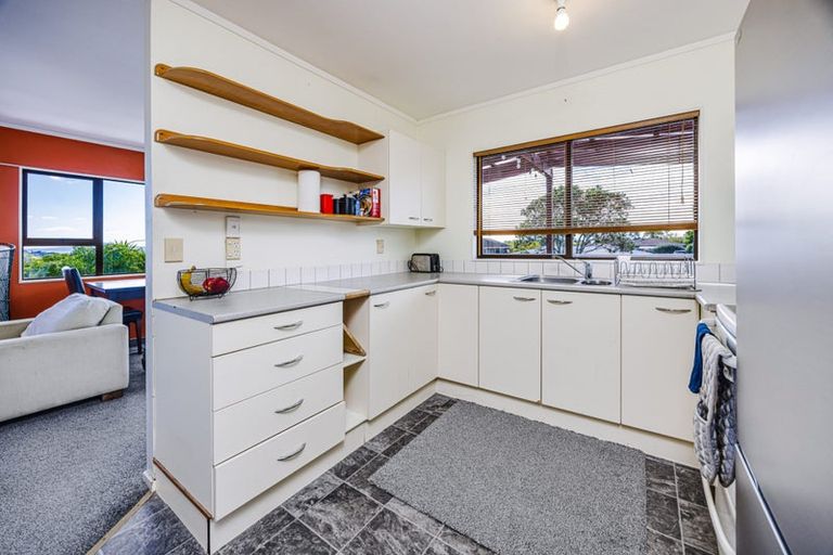 Photo of property in 57 Highland Park Drive, Highland Park, Auckland, 2010