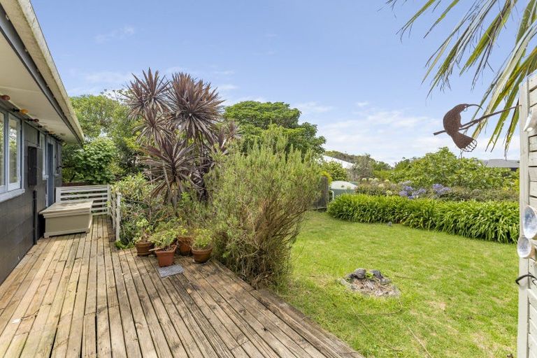 Photo of property in 50 Dixie Street, Te Horo Beach, Otaki, 5581