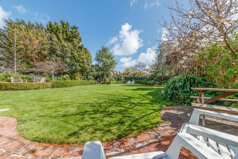 Photo of property in 23 Elmira Avenue, Hokowhitu, Palmerston North, 4410