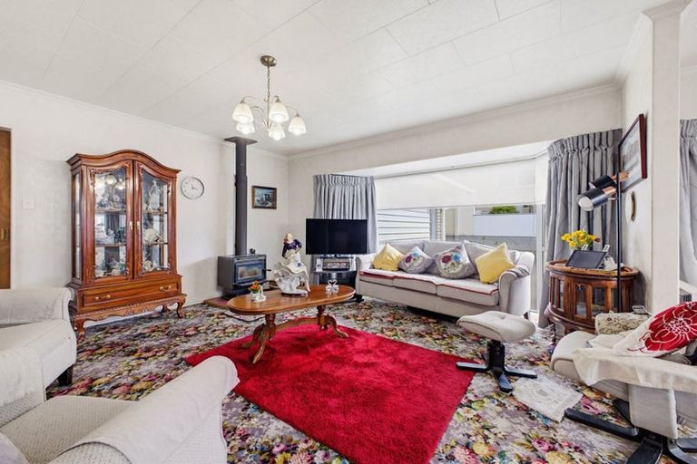 Photo of property in 66 Tukapa Street, Westown, New Plymouth, 4310