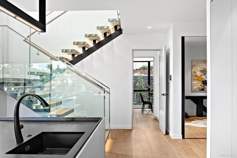 Photo of property in 5 Third Fairway Place, Albany, Auckland, 0632