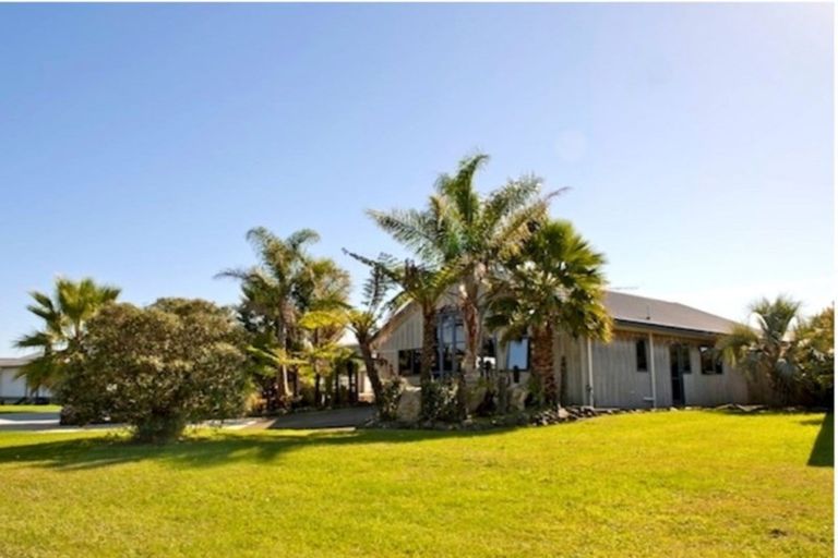 Photo of property in 502 Matarangi Drive, Matarangi, Whitianga, 3592