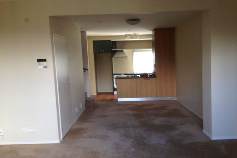 Photo of property in 38 Kirikiri Lane, East Tamaki, Auckland, 2013