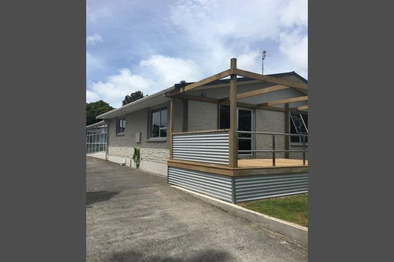 Photo of property in 4 Villa Place, Bell Block, New Plymouth, 4312