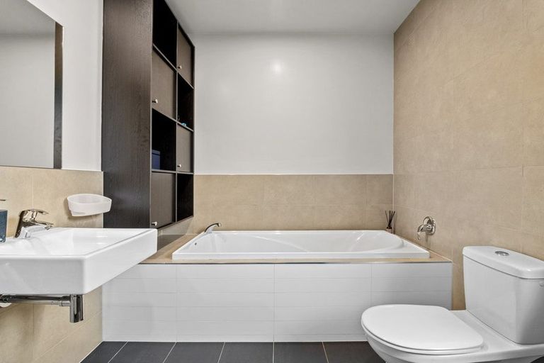 Photo of property in 4 Jackby Court, Jacks Point, Queenstown, 9371