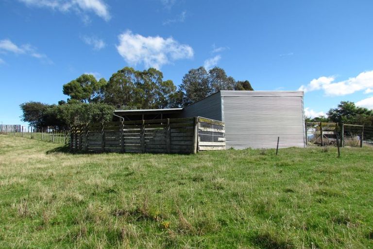 Photo of property in 41 Lees Pakaraka Road, Te Ore Ore, Masterton, 5886