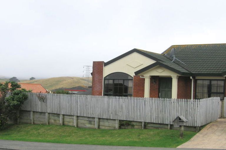 Photo of property in 28 Kentwood Drive, Woodridge, Wellington, 6037