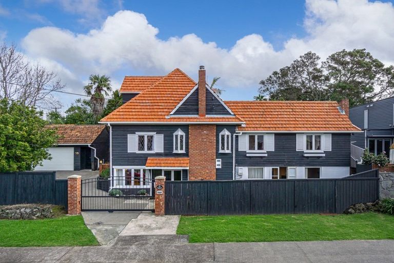 Photo of property in 1/38a Norwood Road, Bayswater, Auckland, 0622