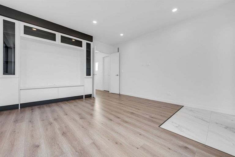 Photo of property in 6 Ballyliffin Drive, Flat Bush, Auckland, 2019