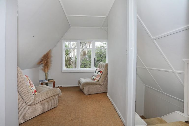 Photo of property in 15 Punga Street, Tangimoana, 4822