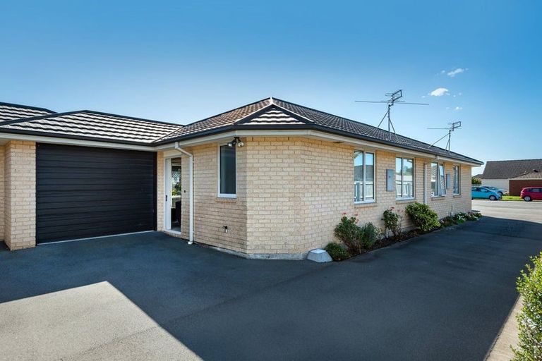 Photo of property in 121b Harewood Road, Papanui, Christchurch, 8053