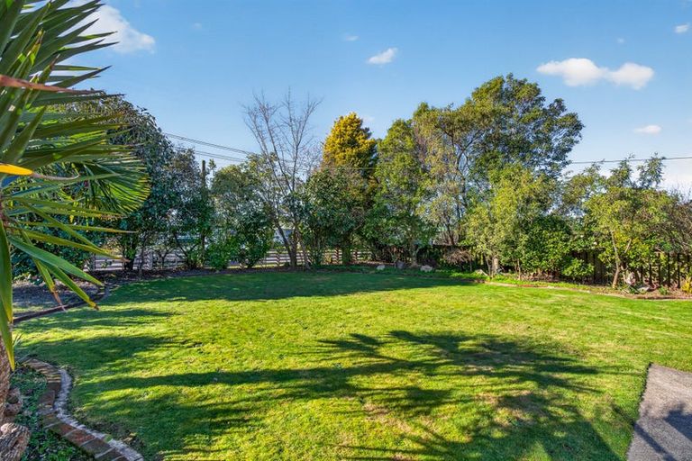 Photo of property in 17 Philip Street, Carterton, 5713