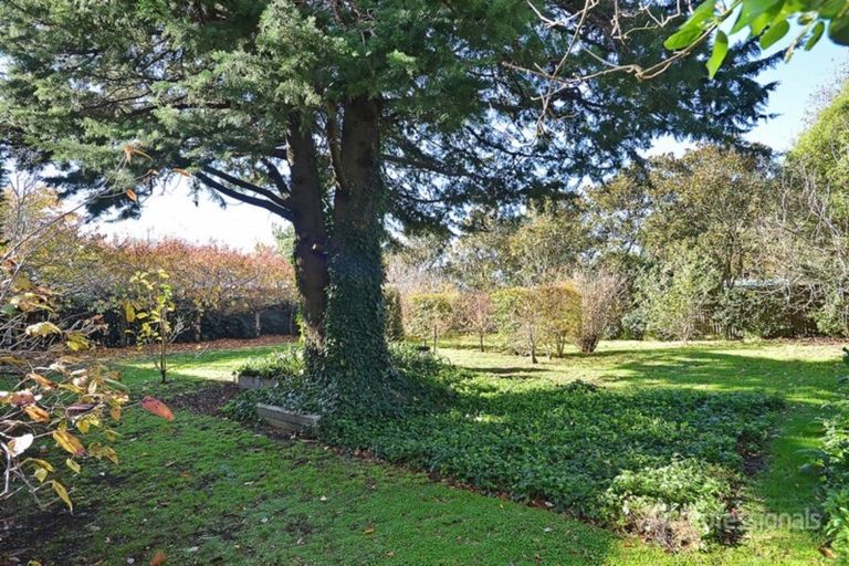 Photo of property in 72 Woodward Street East, Featherston, 5710