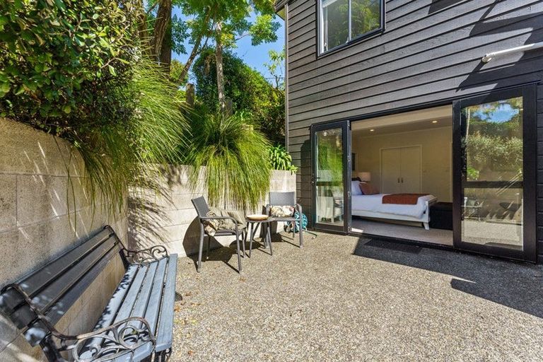 Photo of property in 1/12 Philson Terrace, Browns Bay, Auckland, 0630