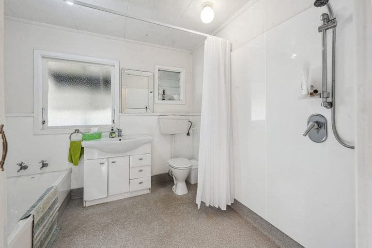 Photo of property in 134 Koutu Road, Kawaha Point, Rotorua, 3010