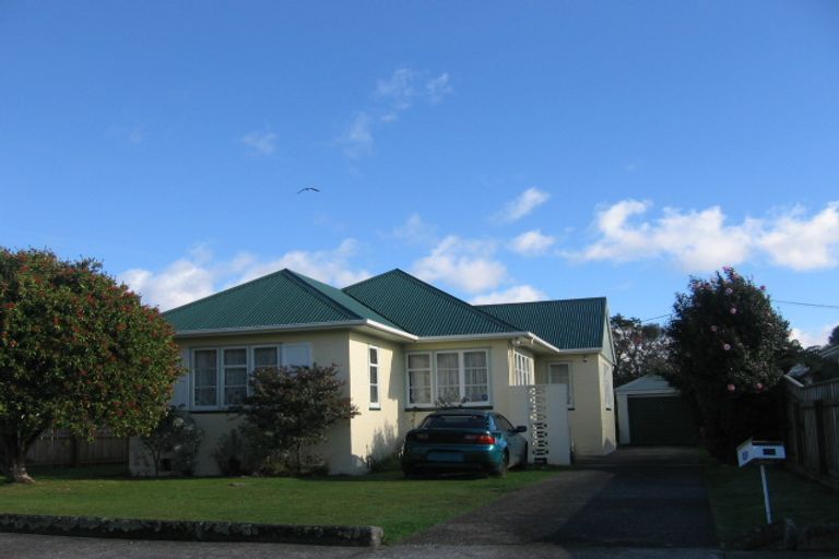 Photo of property in 20 Craddock Street, Waterloo, Lower Hutt, 5011