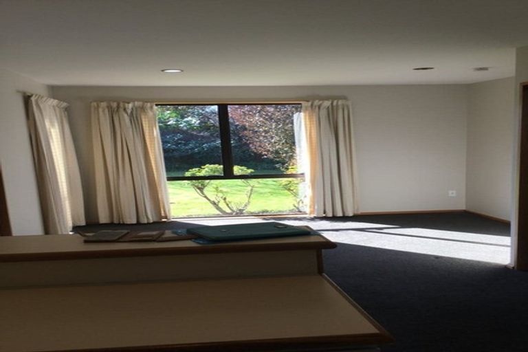 Photo of property in 27b Bryndwr Road, Fendalton, Christchurch, 8052