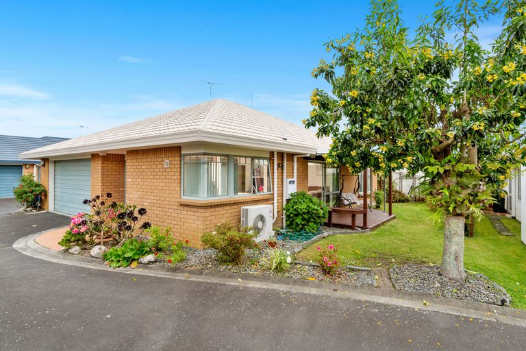 Photo of property in 6 Pemberton Way, Greerton, Tauranga, 3112