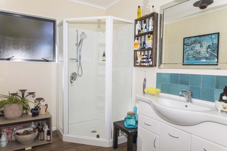 Photo of property in 268 Smith Road, Dannevirke, 4978