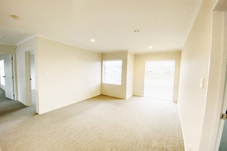 Photo of property in 33 Kensway Drive, Flat Bush, Auckland, 2016