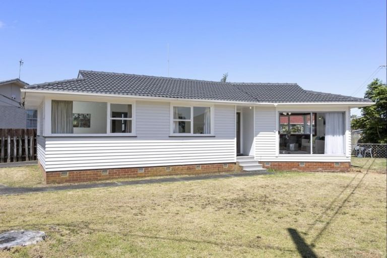 Photo of property in 68 Wallace Road, Mangere Bridge, Auckland, 2022