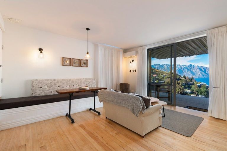 Photo of property in 58a Dart Place, Fernhill, Queenstown, 9300